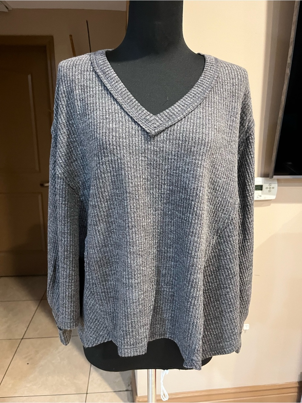 Blu Pepper Gray Ribbed Knit V-Neck Sweater